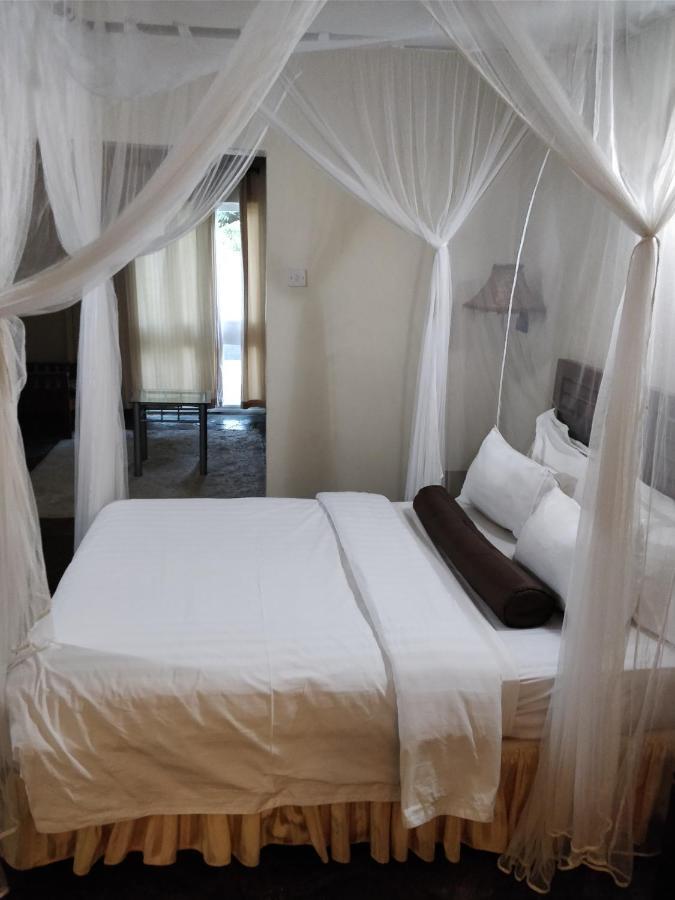 Lake Kariba Inns Siavonga Kültér fotó