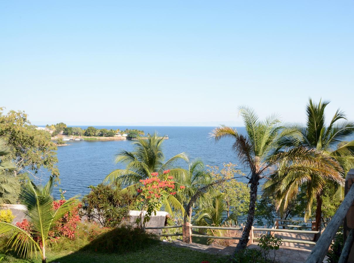 Lake Kariba Inns Siavonga Kültér fotó